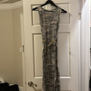 A camouflage kids maxi dress with belt